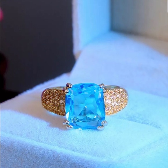 Ring - Picture 2 of 4